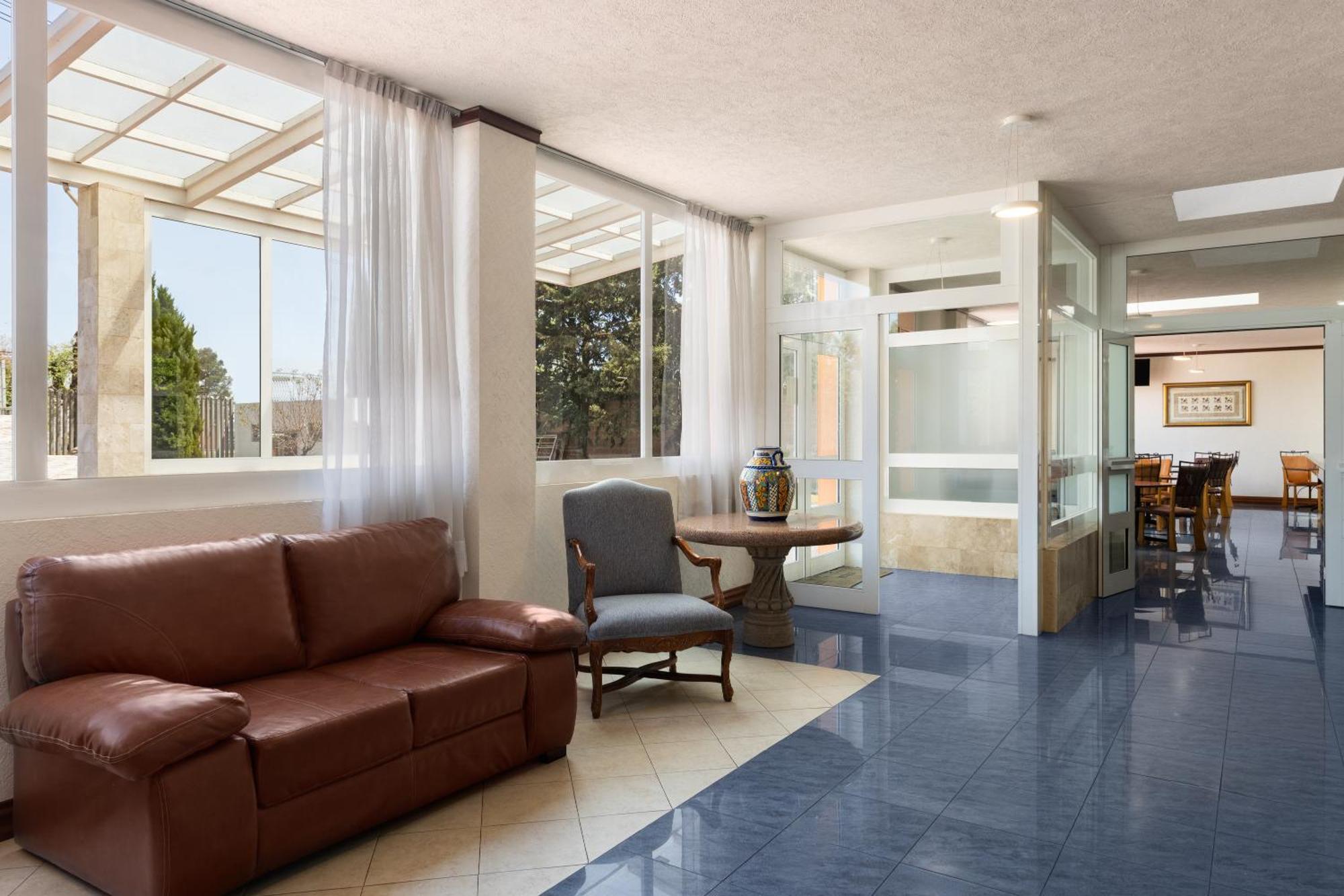 Howard Johnson By Wyndham Toluca Eksteriør billede