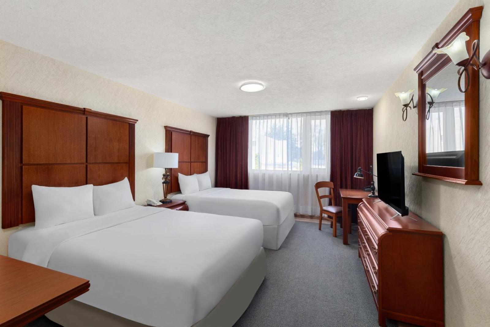Howard Johnson By Wyndham Toluca Eksteriør billede